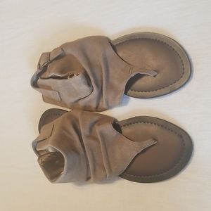 NIB MIA Women's Suede Sandals Sz 8m - C16919 Harlot, Sand Suede